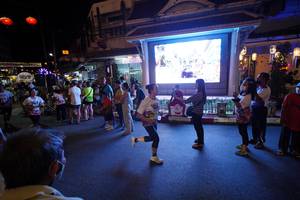 BIB: 
                            <button type="button" onclick="openModal(21794018)" class="btn btn-primary btn-sm float-right btn-popup" data-toggle="modal" data-target=".modal-high-quality">
                        <i class="fas fa-shopping-cart"></i> Add to Cart
                    </button>
                                            <button type="button" onclick="isThisMe(21794018, true)" class="btn btn-success btn-sm float-right btn-popup btn-isme hidden" data-toggle="tooltip" data-placement="bottom" title="นี่คือรูปของคุณใช่ไหม คลิกที่นี่เพื่อเอาเข้าอัลบั้ม">
                        <i class="fas fa-plus"></i> Add to album
                    </button>
                    <button type="button" onclick="isThisMe(21794018, false)" class="btn btn-warning btn-sm float-right btn-popup btn-isnotme hidden">
                        <i class="fas fa-ban"></i> Remove from album
                    </button>